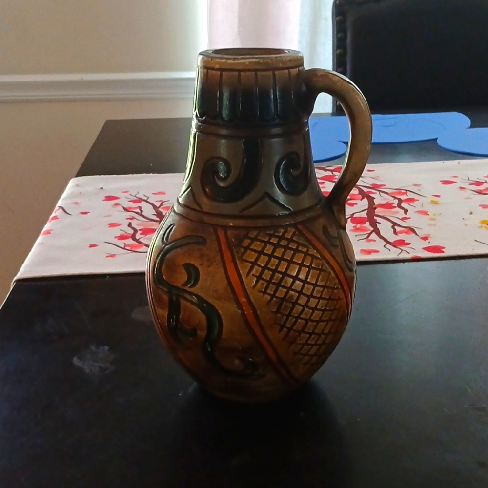 Vintage Mohawk Chalkware Vase